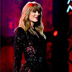 Willing to trade for any Taylor merch.